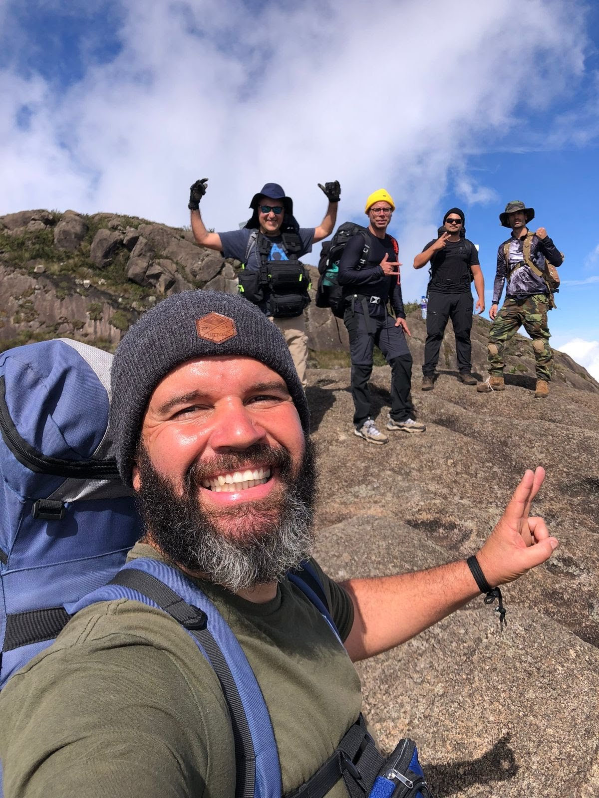 Grupo no Pico do Marins